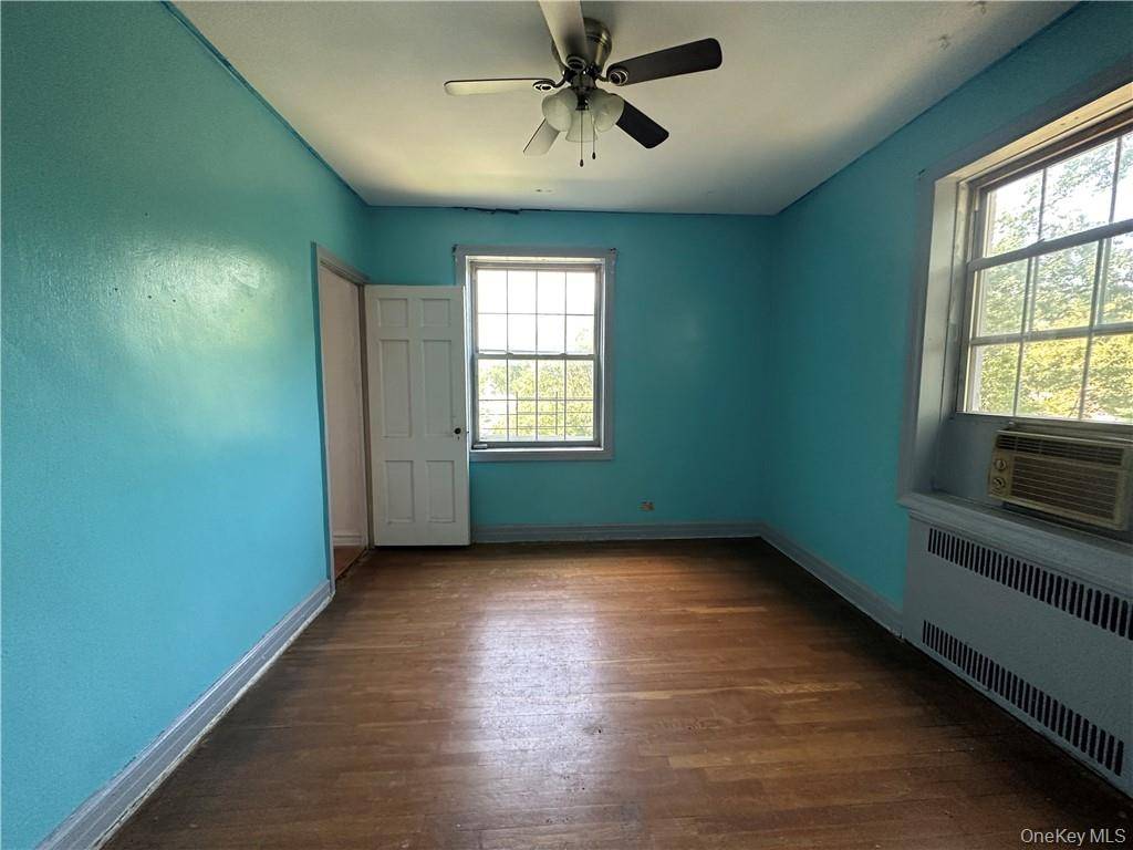 17506 Devonshire BLVD #4C, Jamaica Hills, NY 11432