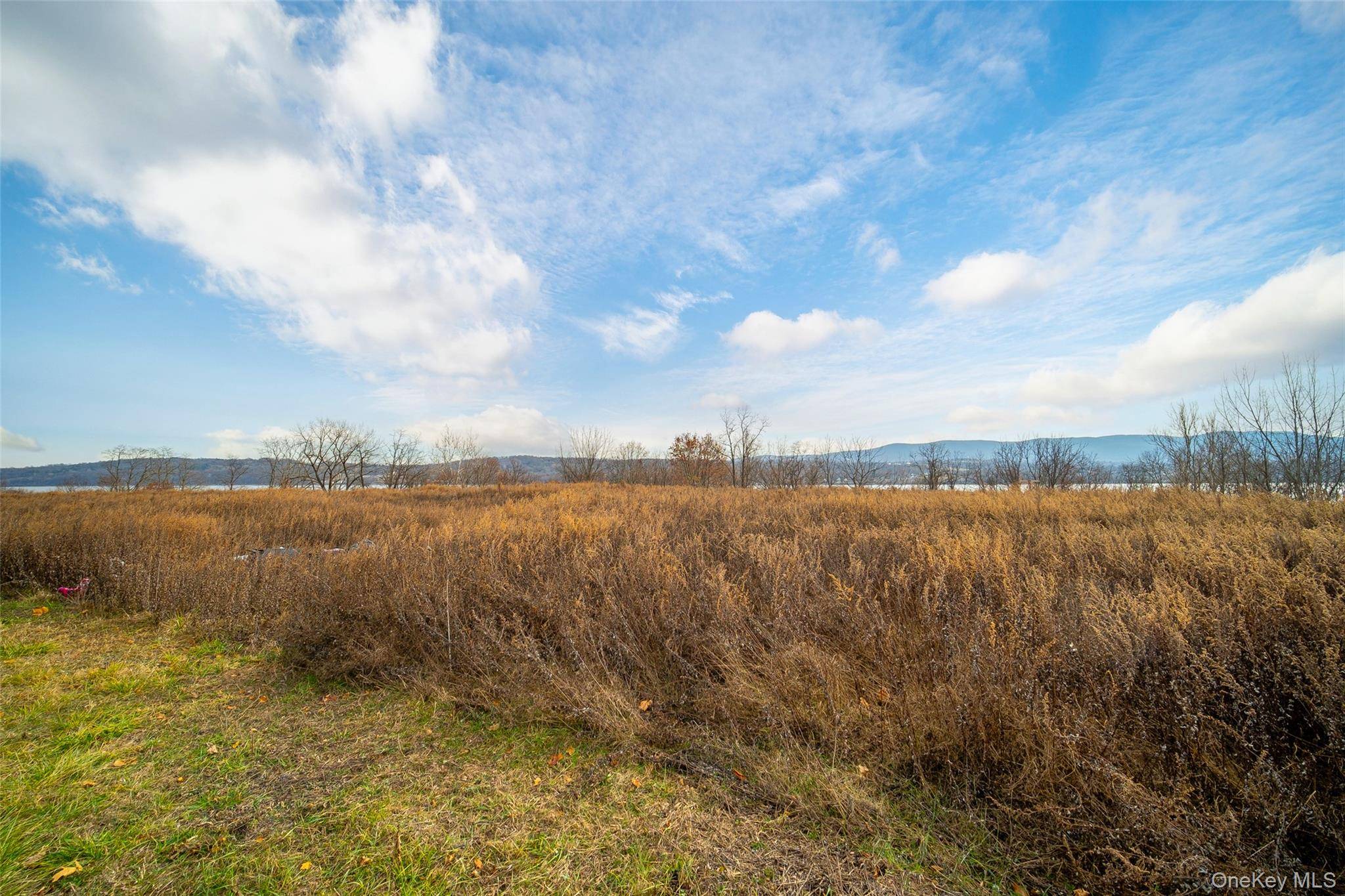 Oak St & River Rd RD, Newburgh, NY 12550