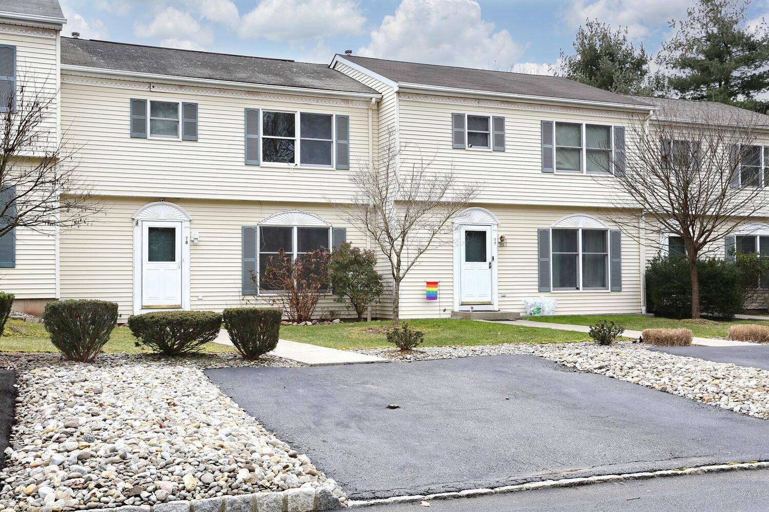 78 Lackawanna TRL, Suffern, NY 10901