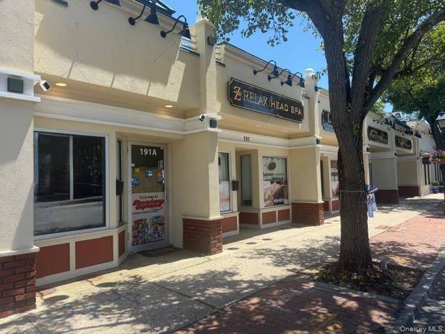 191A Broadway, Amityville, NY 11701