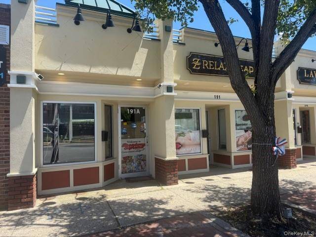 191A Broadway, Amityville, NY 11701