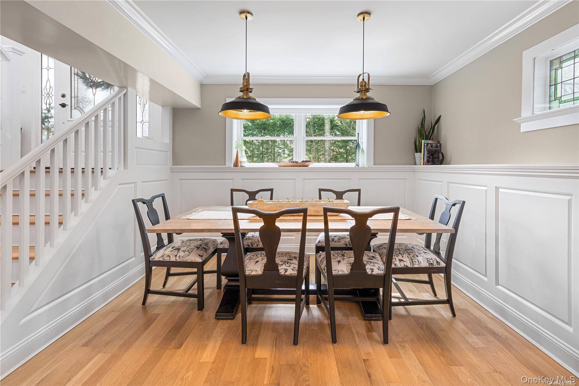 29 Missapoque AVE, Southampton, NY 11968