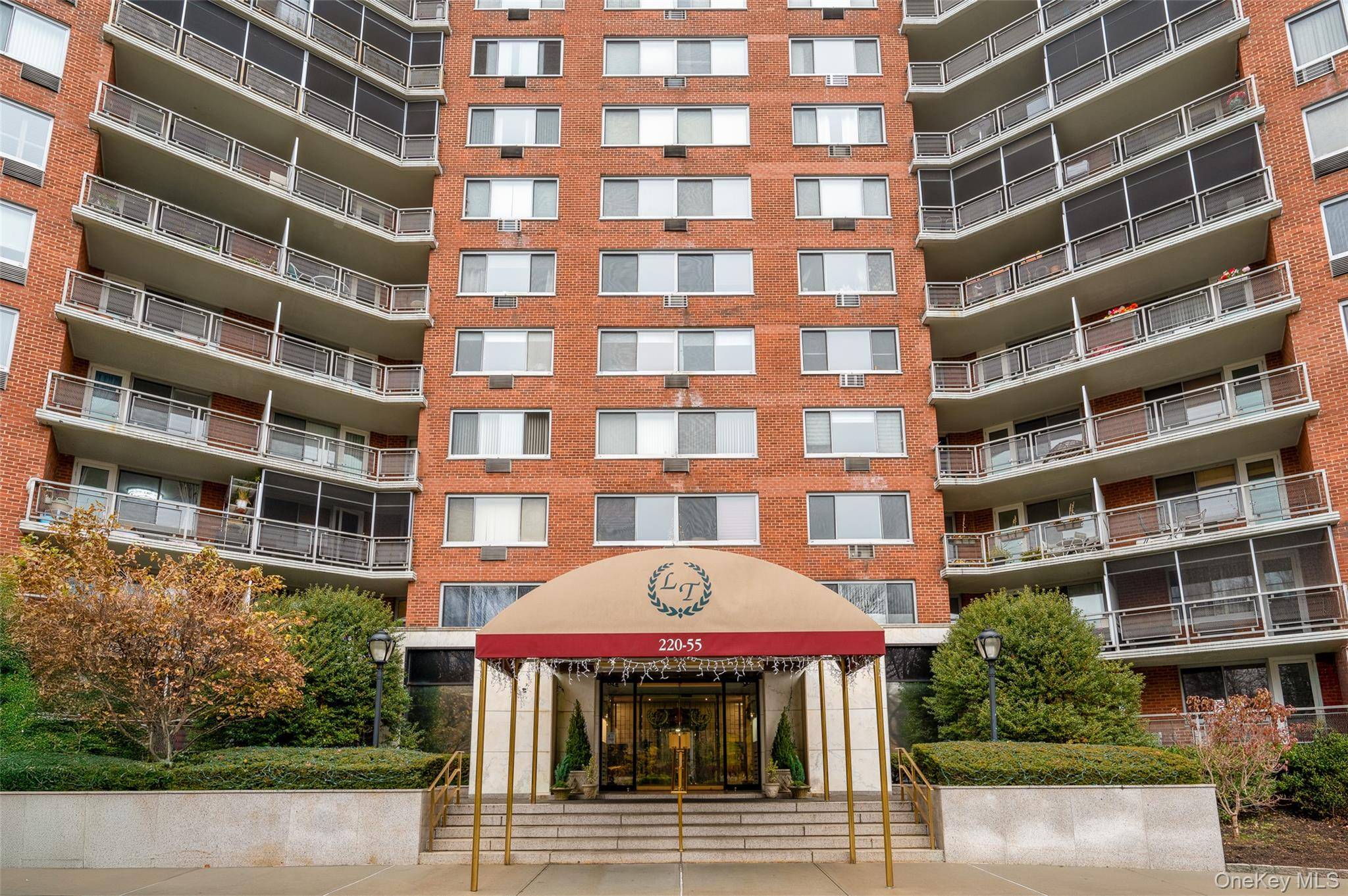 220-55 46 AVE #5R, Bayside, NY 11362