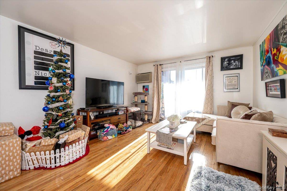 2873 Roebling AVE, Bronx, NY 10461
