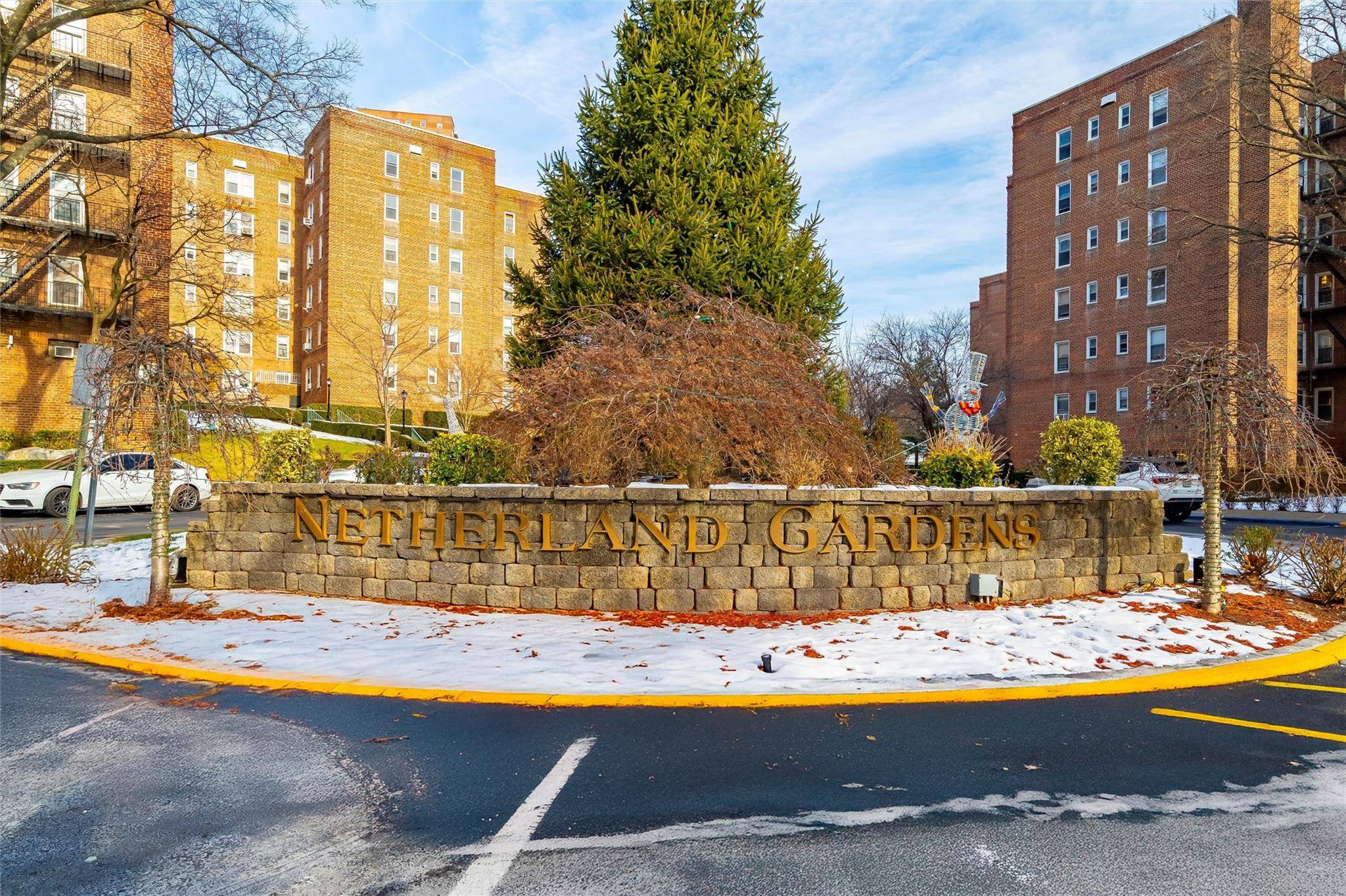 5635 Netherland AVE #4E, Bronx, NY 10471
