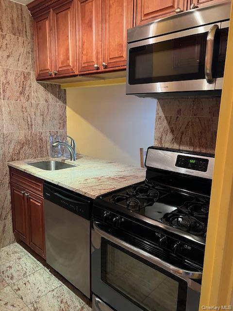 4140 Union ST #18J, Flushing, NY 11355