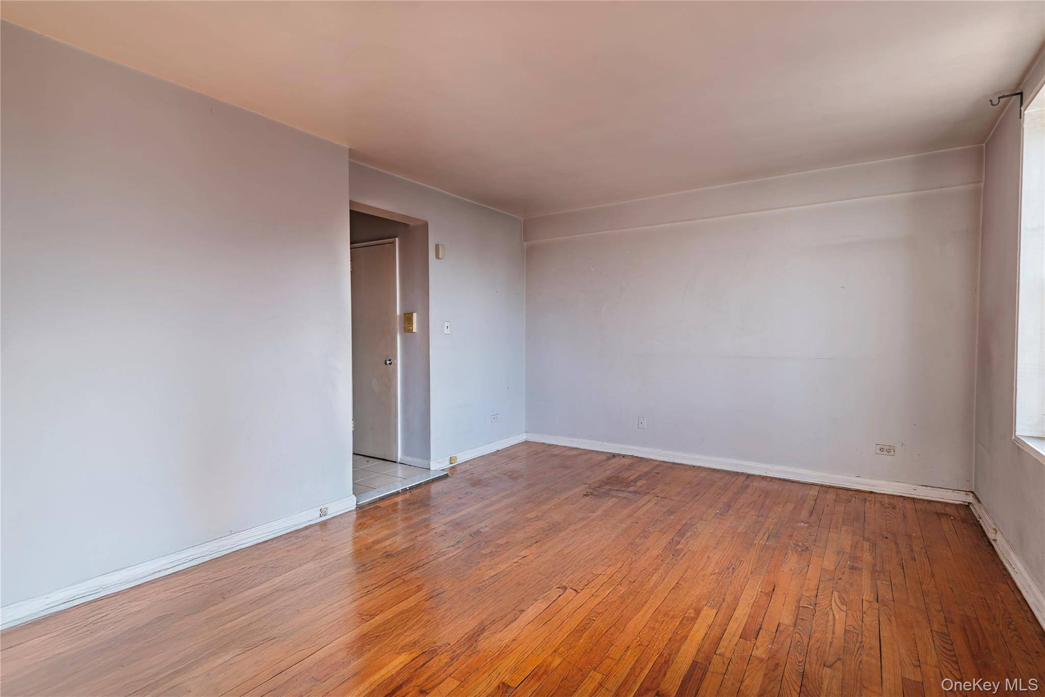 133-01 Booth Memorial Ave, Flushing, NY 11355