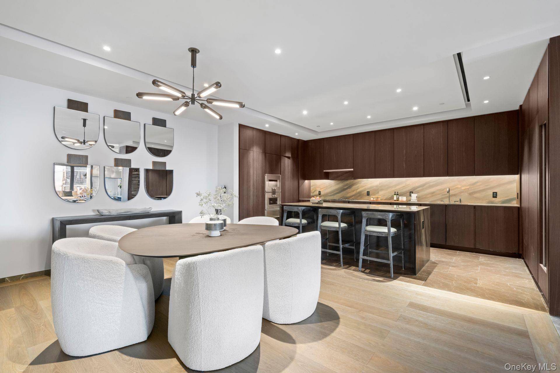 730 5th Avenue #17B, New York (manhattan), NY 10019