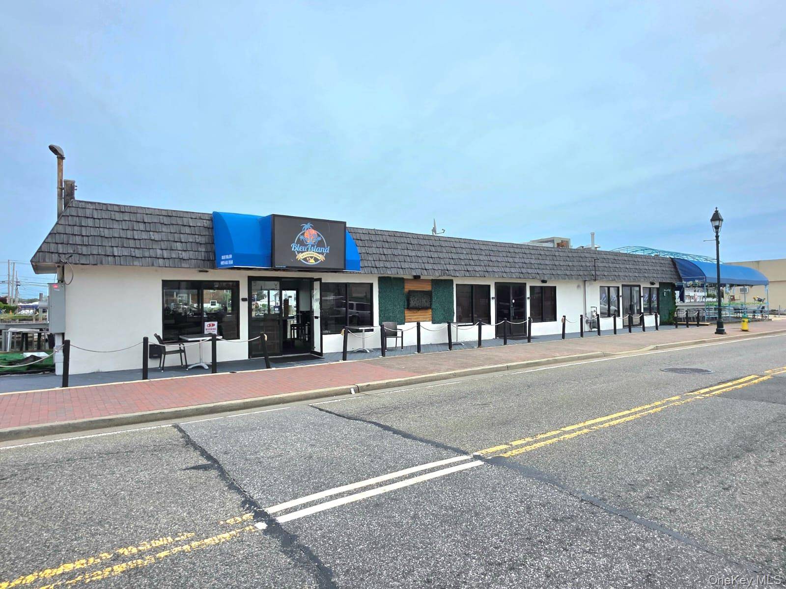 103 Woodcleft Ave, Freeport, NY 11520