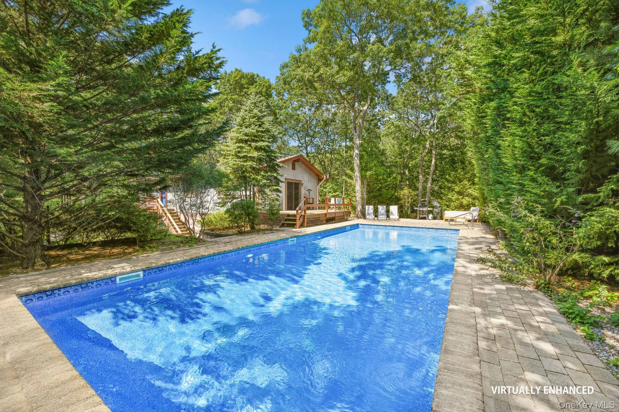 292 Little Fresh Pond RD, Southampton, NY 11968