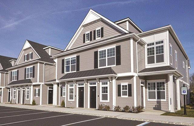 300 Sutton CT #161, Mount Sinai, NY 11766