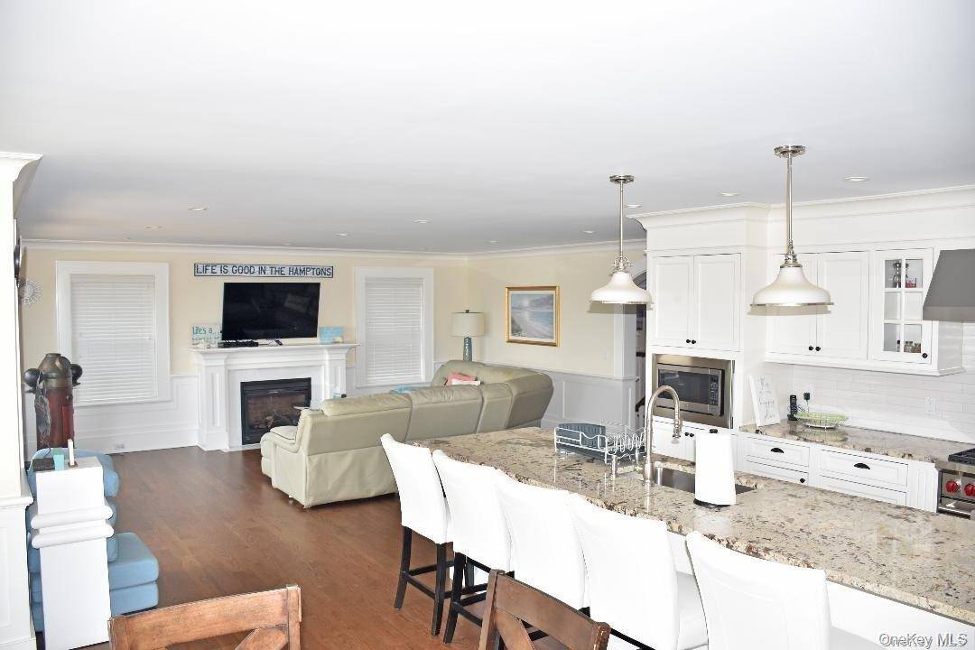 493 Dune RD, Westhampton Beach, NY 11978