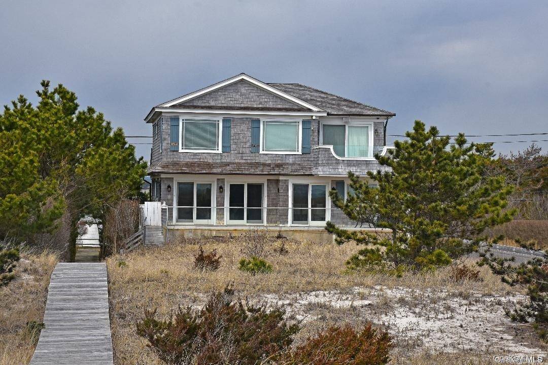 493 Dune RD, Westhampton Beach, NY 11978
