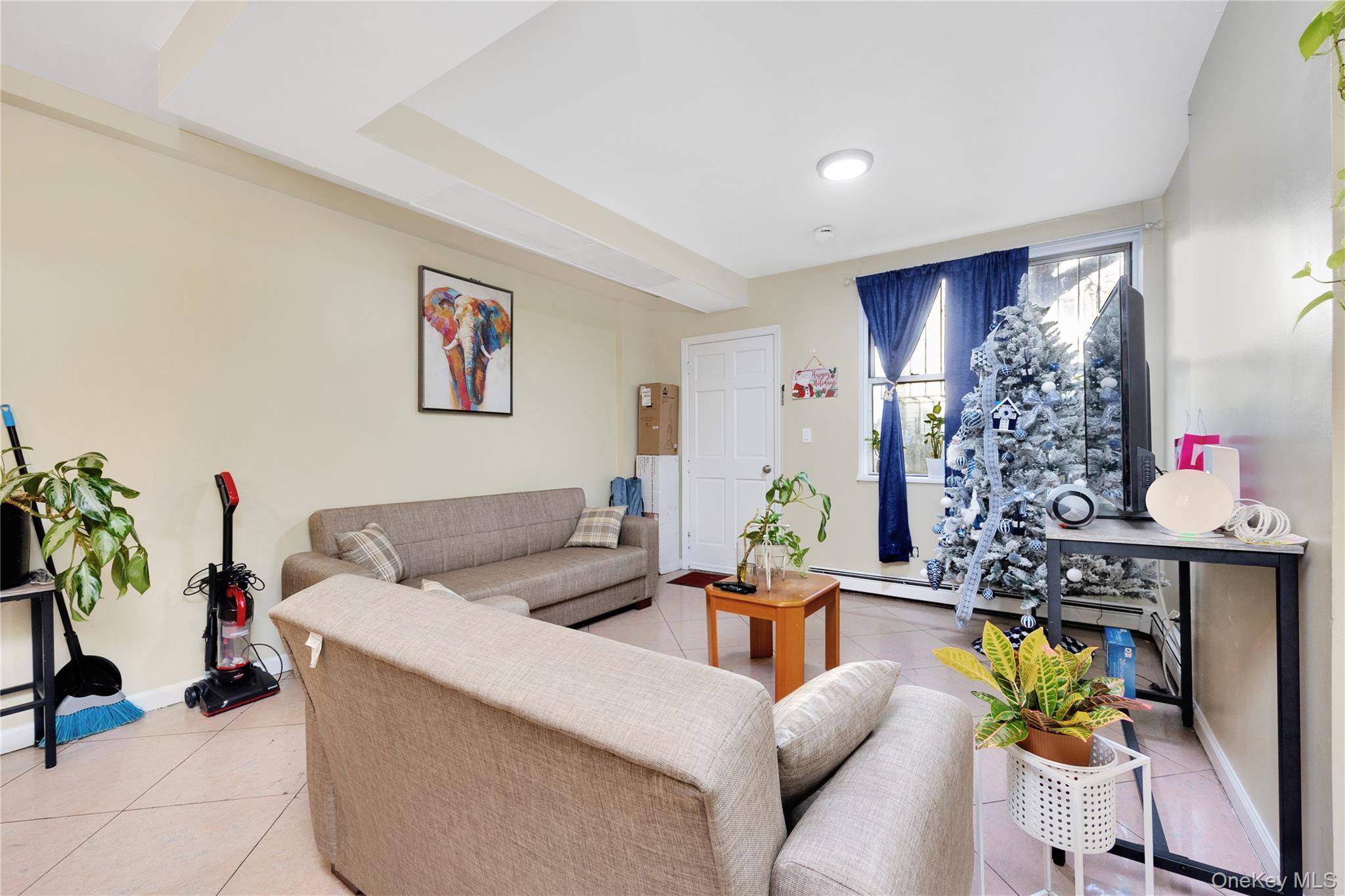 14-26 30 DR, Astoria, NY 11102
