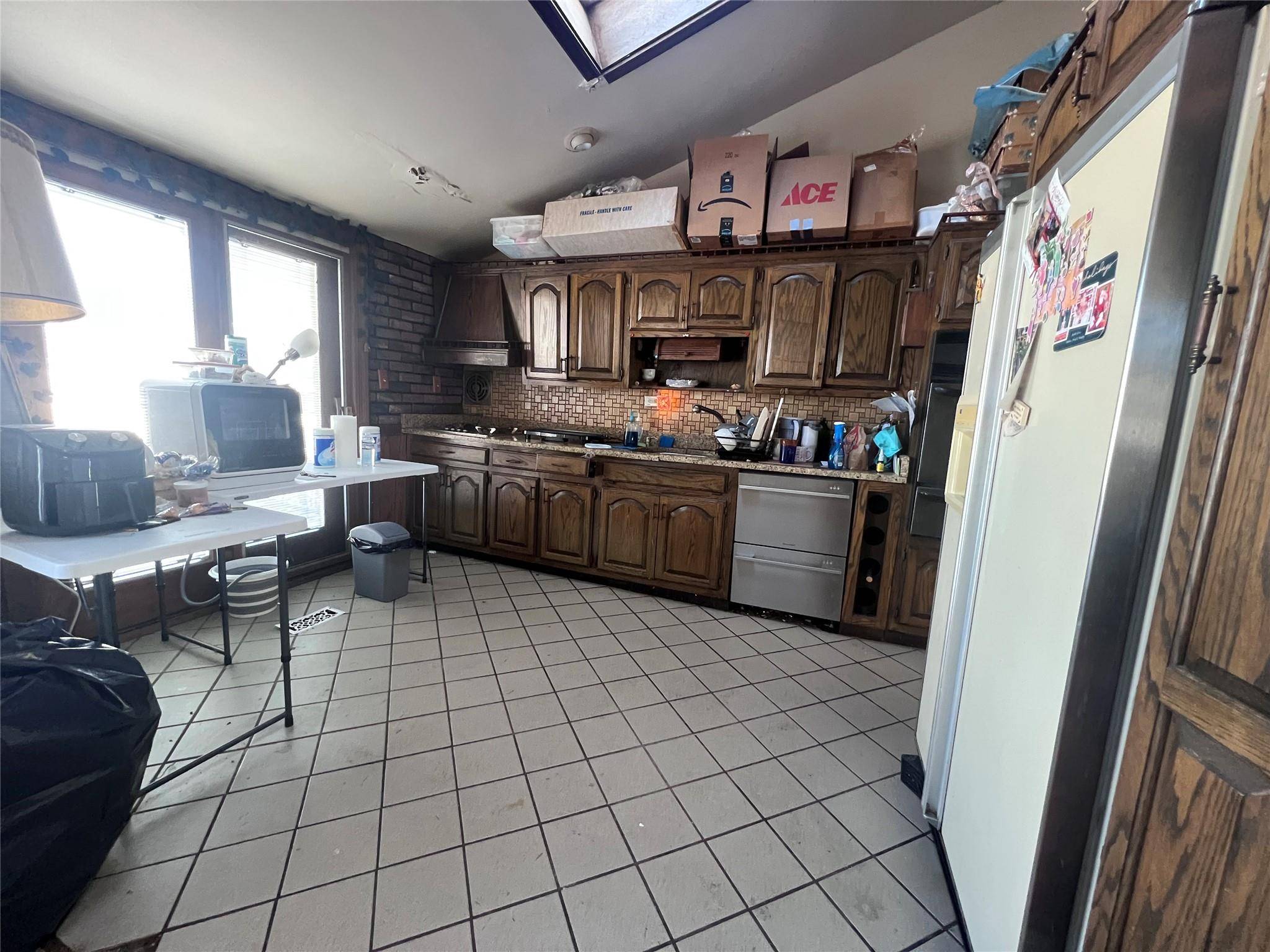 3643 Courtney LN, Bethpage, NY 11714