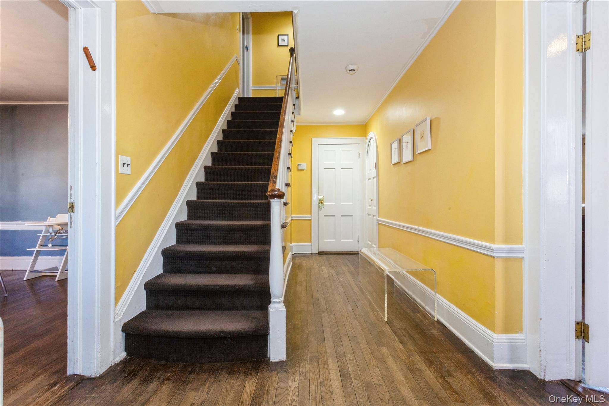 180 Longwood XING, Lawrence, NY 11559
