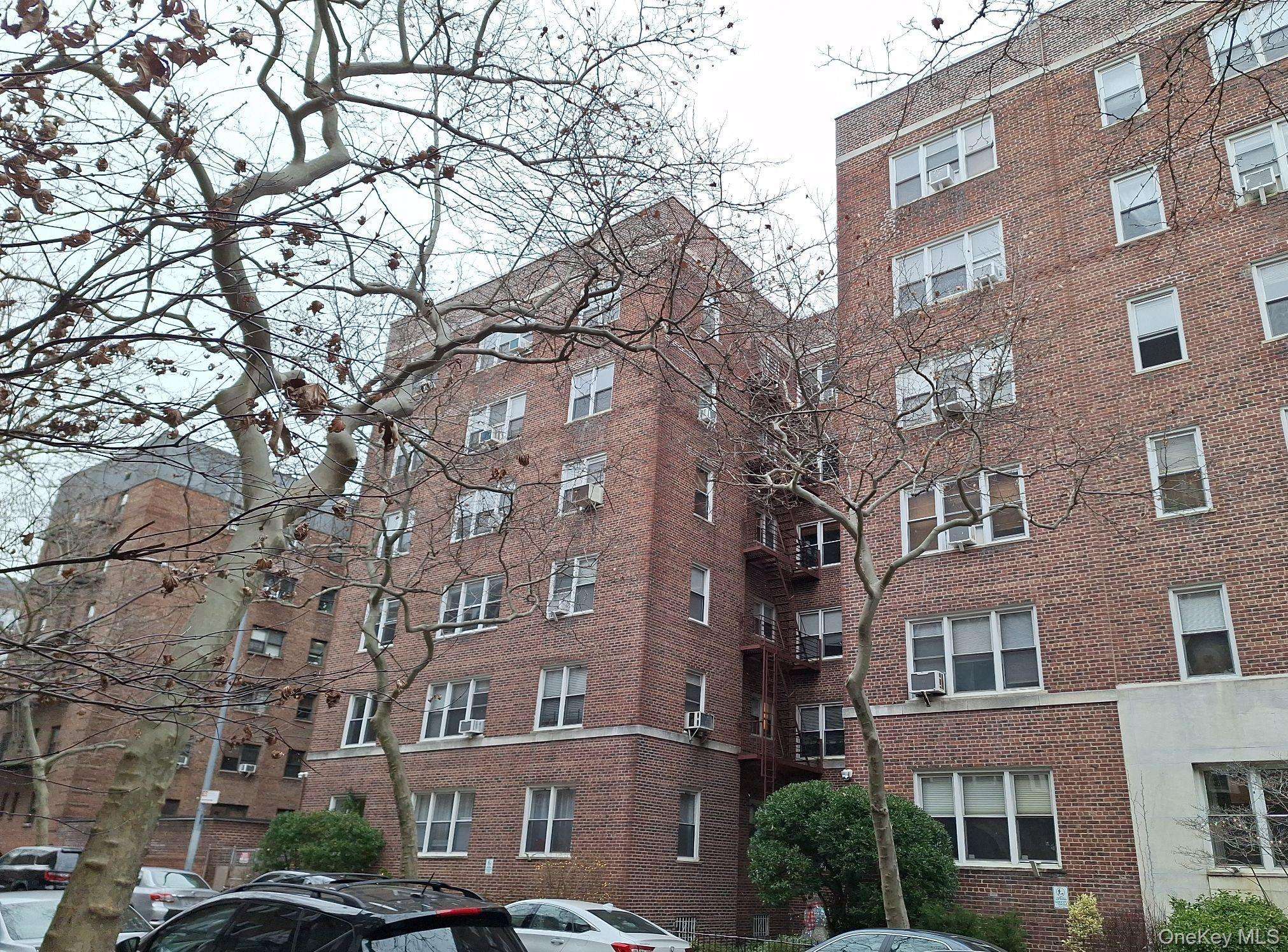 35-21 79th ST #4E, Jackson Heights, NY 11372