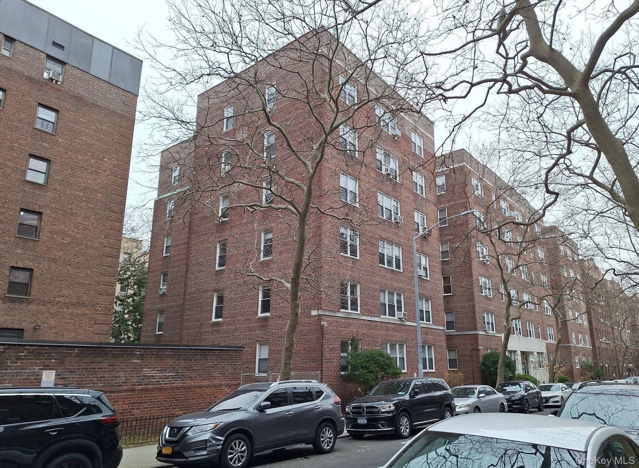 35-21 79th ST #4E, Jackson Heights, NY 11372
