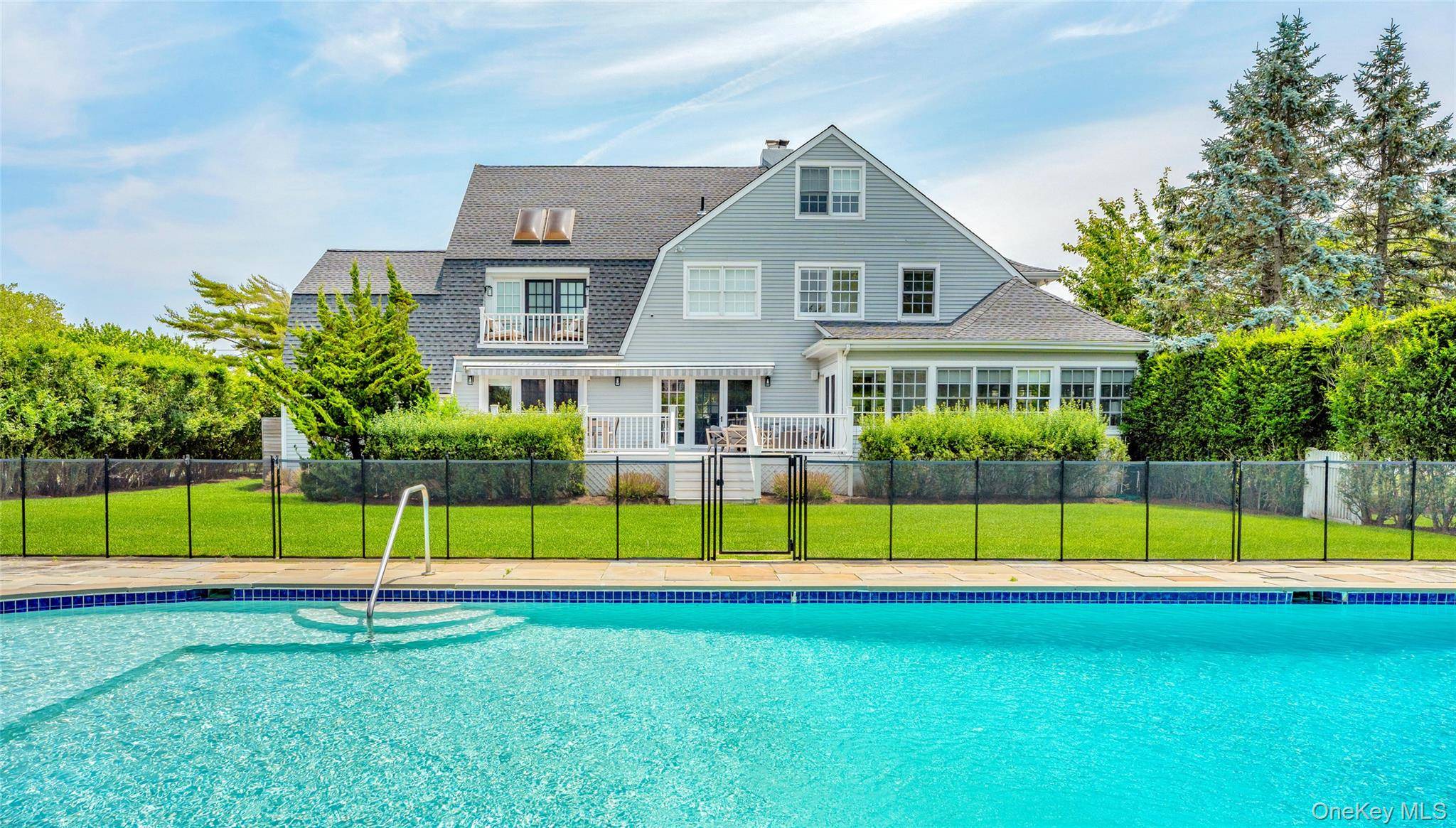 245 Oneck LN, Westhampton Beach, NY 11978