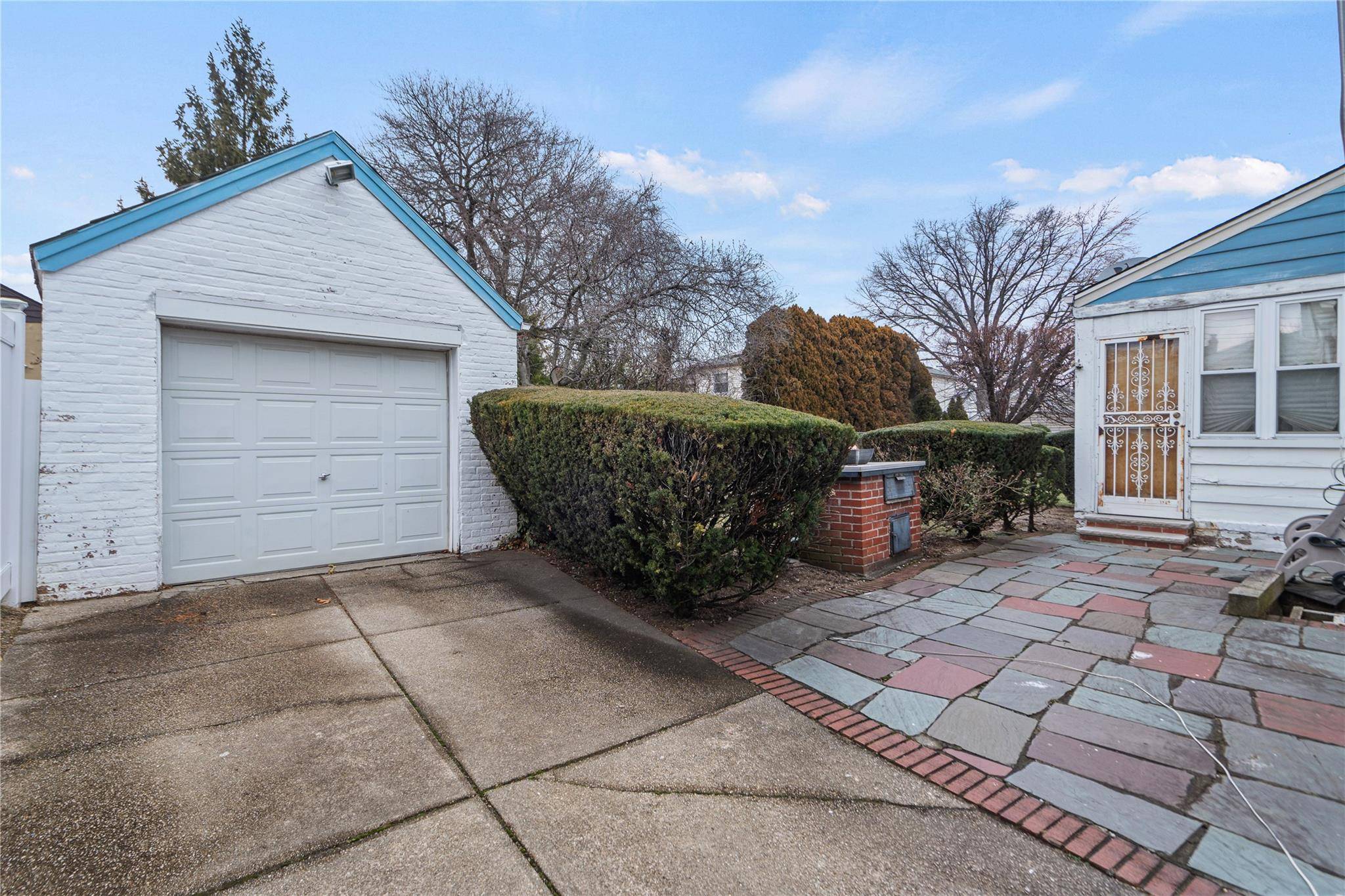 17907 Murdock AVE, Addisleigh Park, NY 11434