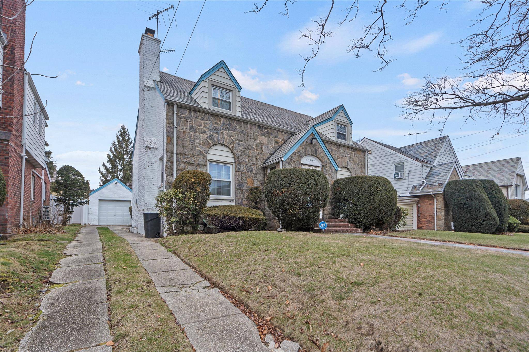 17907 Murdock AVE, Addisleigh Park, NY 11434