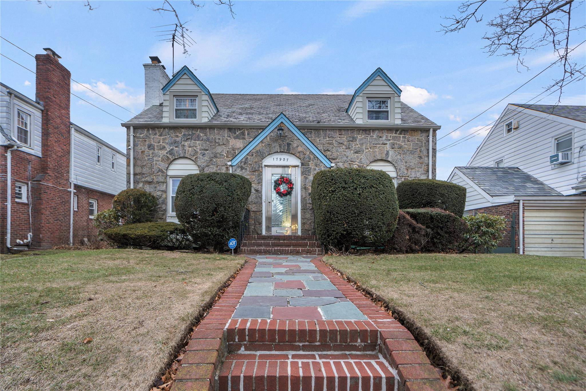 17907 Murdock AVE, Addisleigh Park, NY 11434