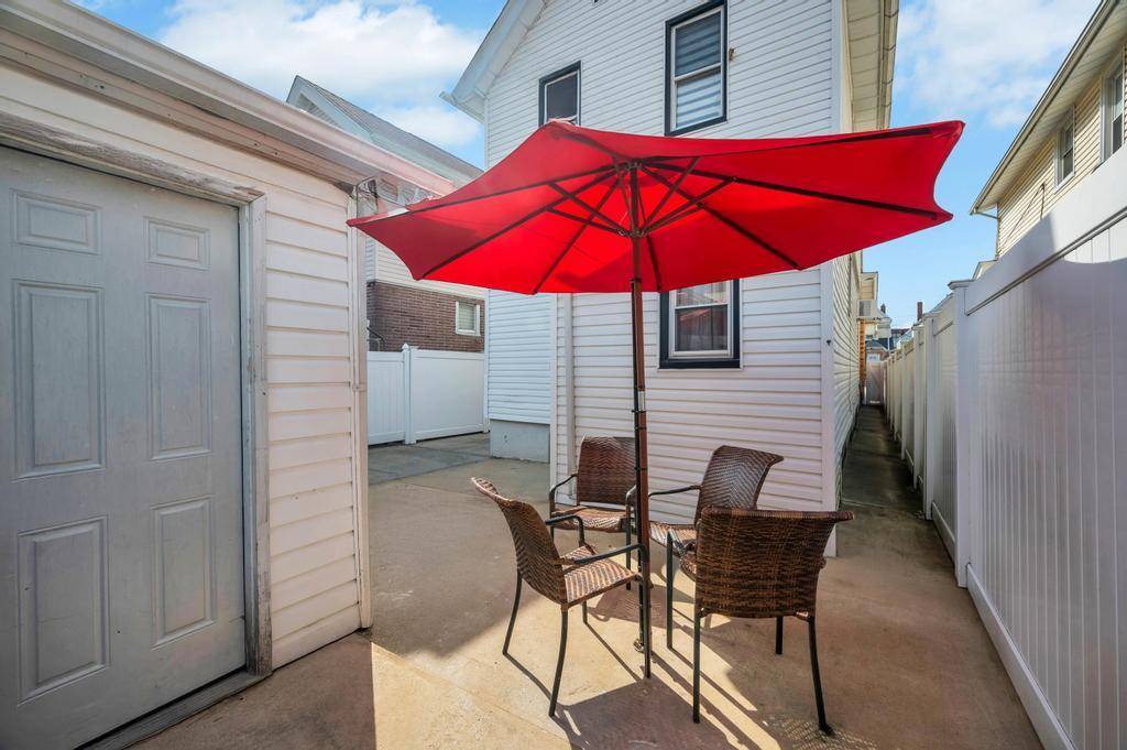 11115 117th ST, South Ozone Park, NY 11420