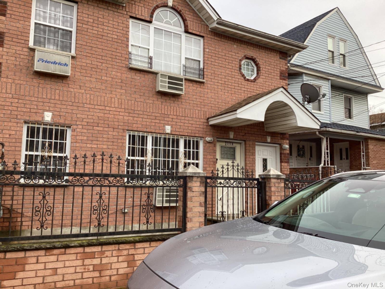 13-58 Pinson ST, Far Rockaway, NY 11691