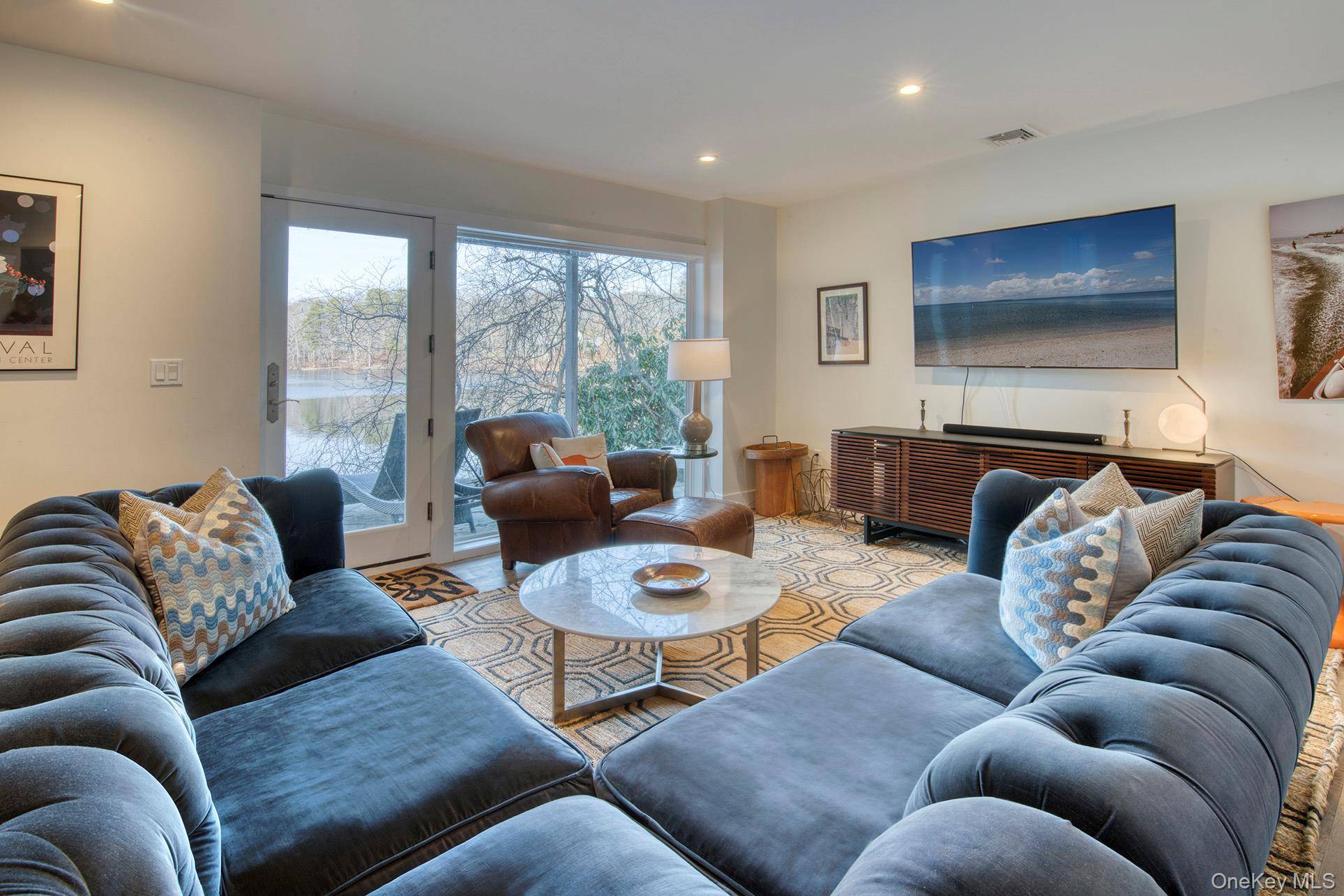 57 Big Fresh Pond RD, Southampton, NY 11968