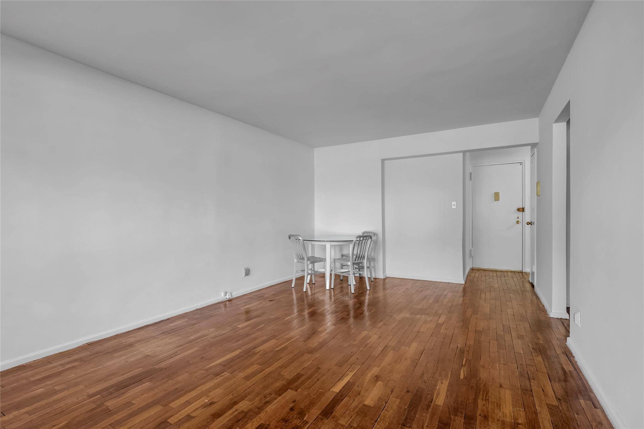 185 S. Middle Neck RD #1G, Great Neck, NY 11021