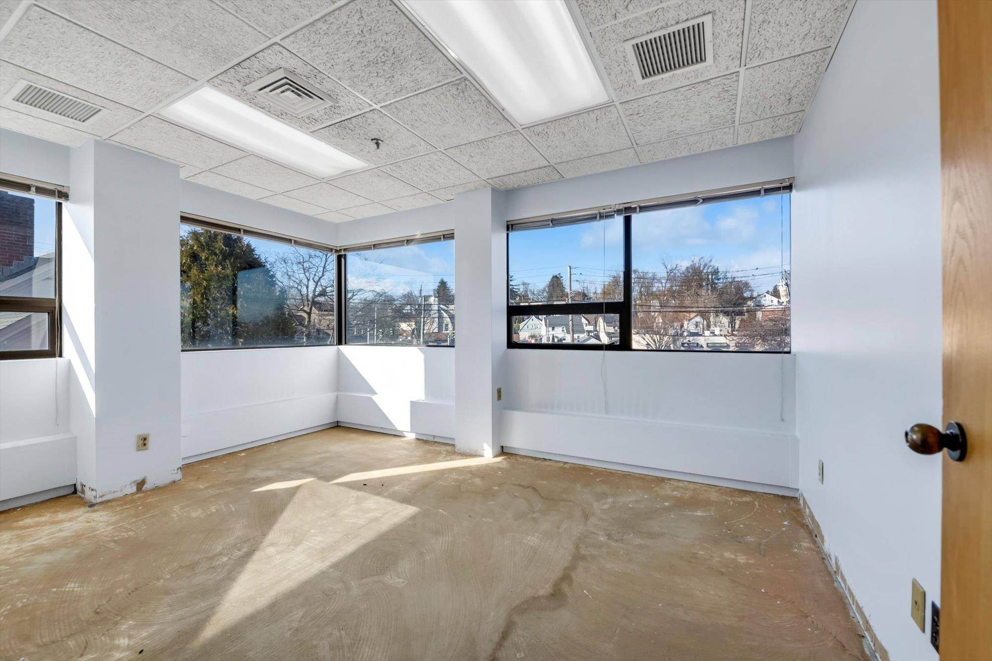1 Summit AVE #2nd Floor, White Plains, NY 10606