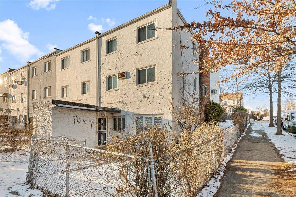 1764 Bartow AVE, Bronx, NY 10469