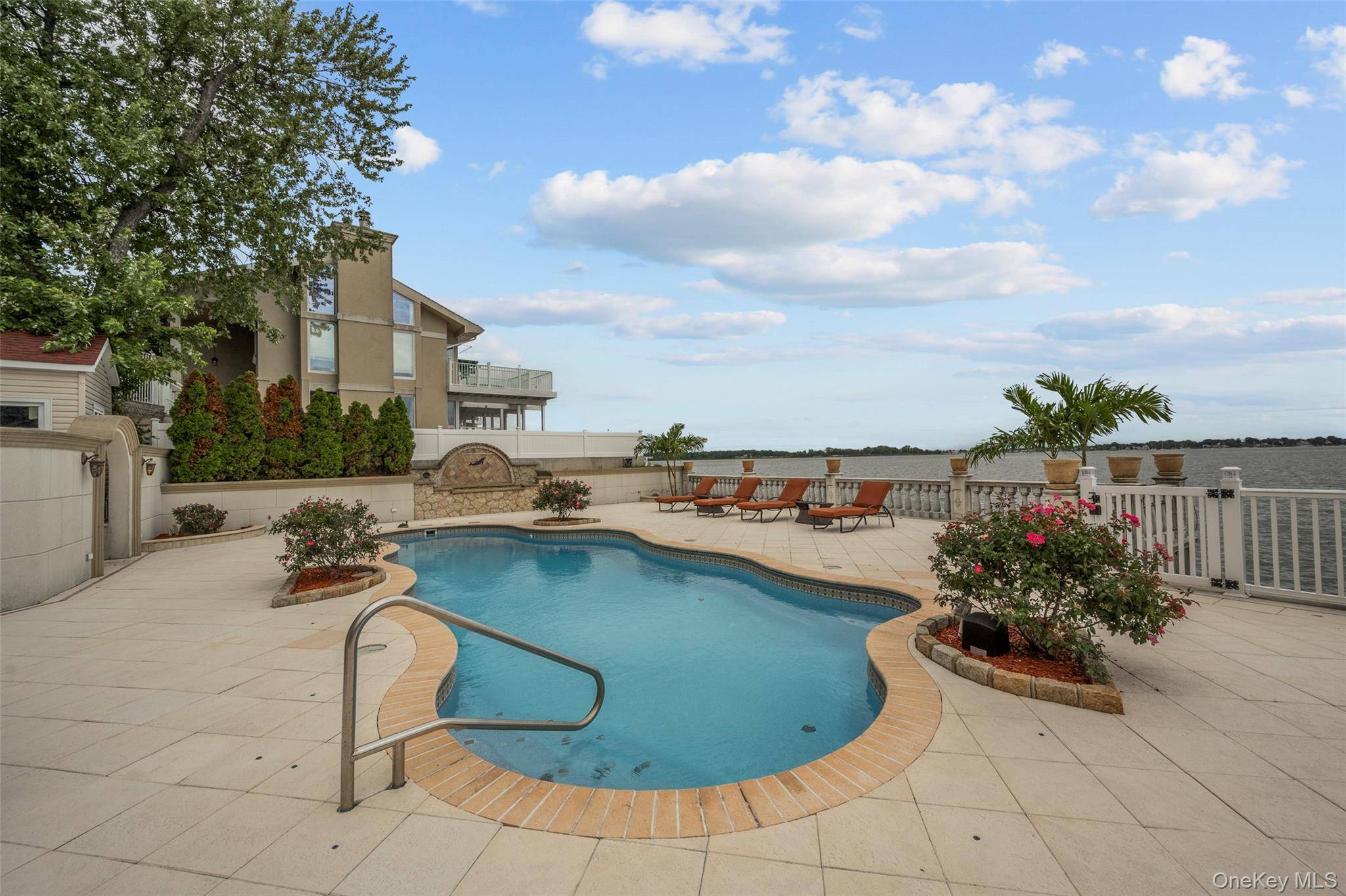 3407 Country Club RD, Bronx, NY 10465