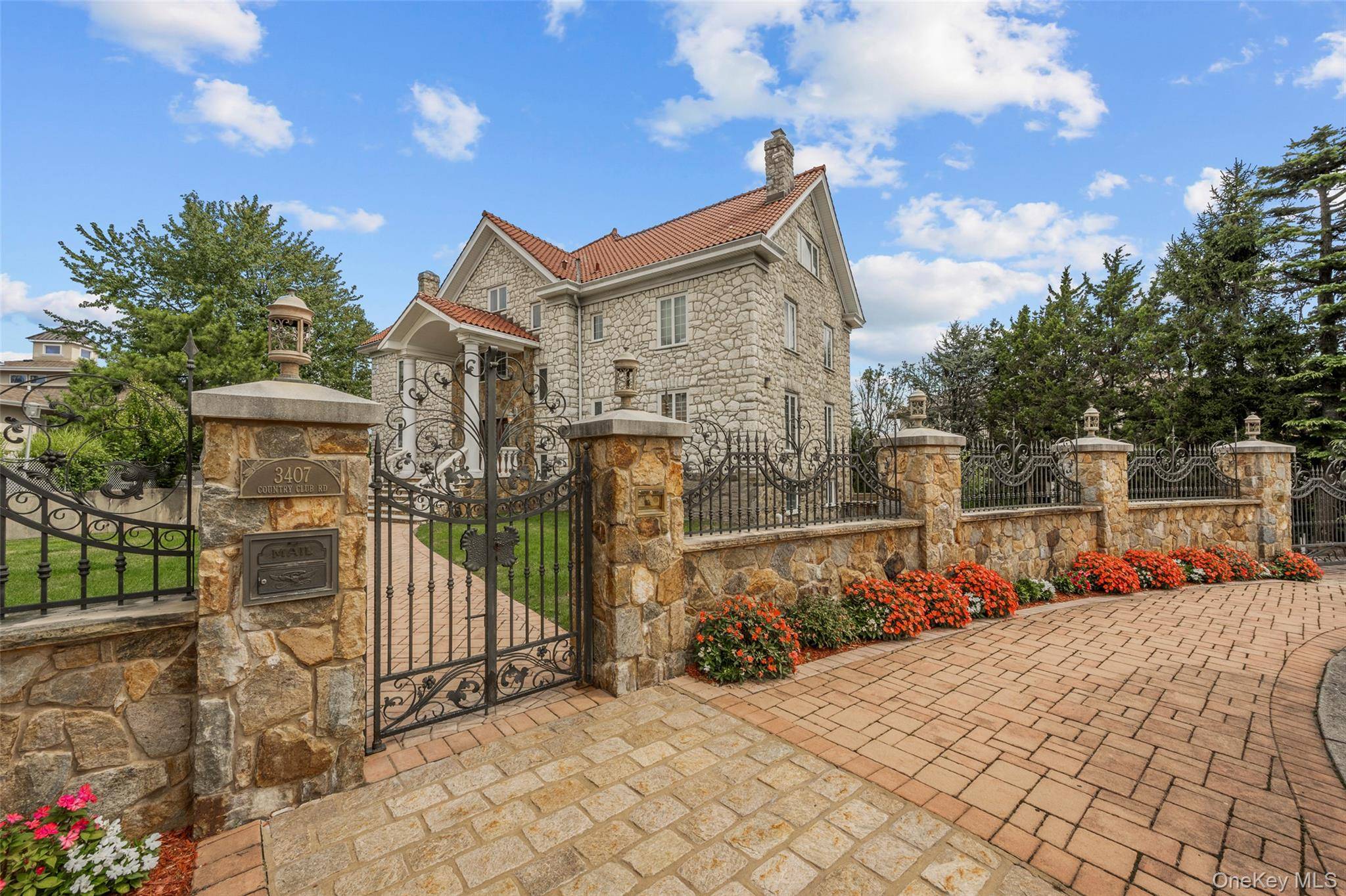 3407 Country Club RD, Bronx, NY 10465