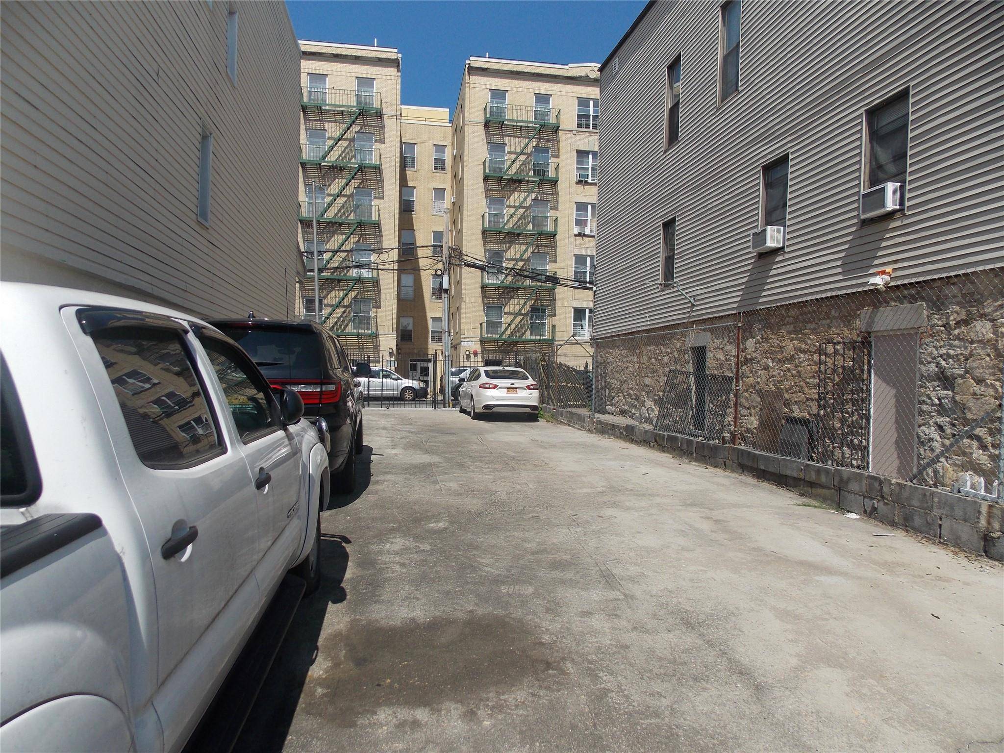 770 Jackson Ave., Bronx, NY 10456