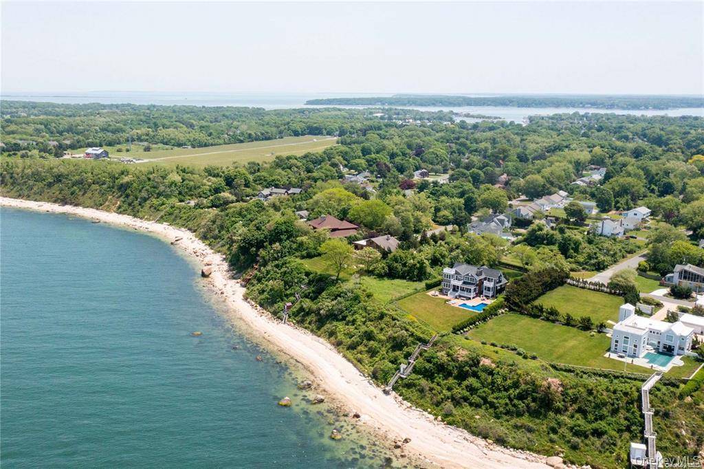 1000 Sound DR, Greenport, NY 11944