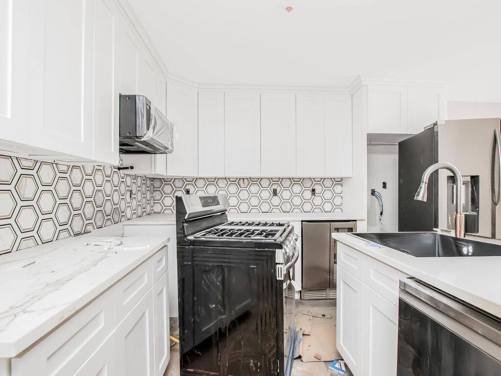 65 W 2nd ST #2, Mount Vernon, NY 10550
