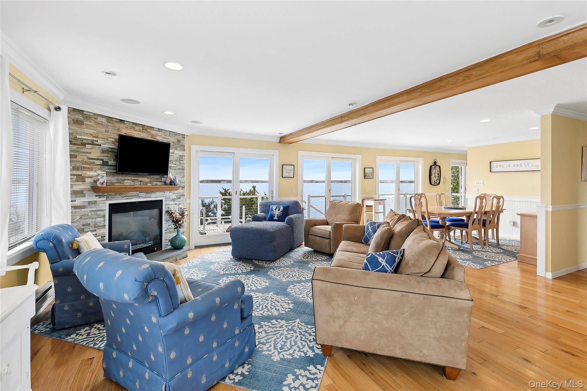 88 Point RD, Westhampton Beach, NY 11978