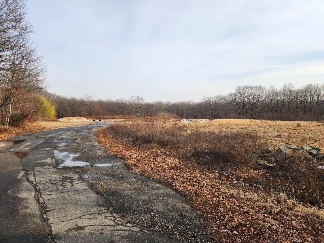 306 Route 25A, Mount Sinai, NY 11766
