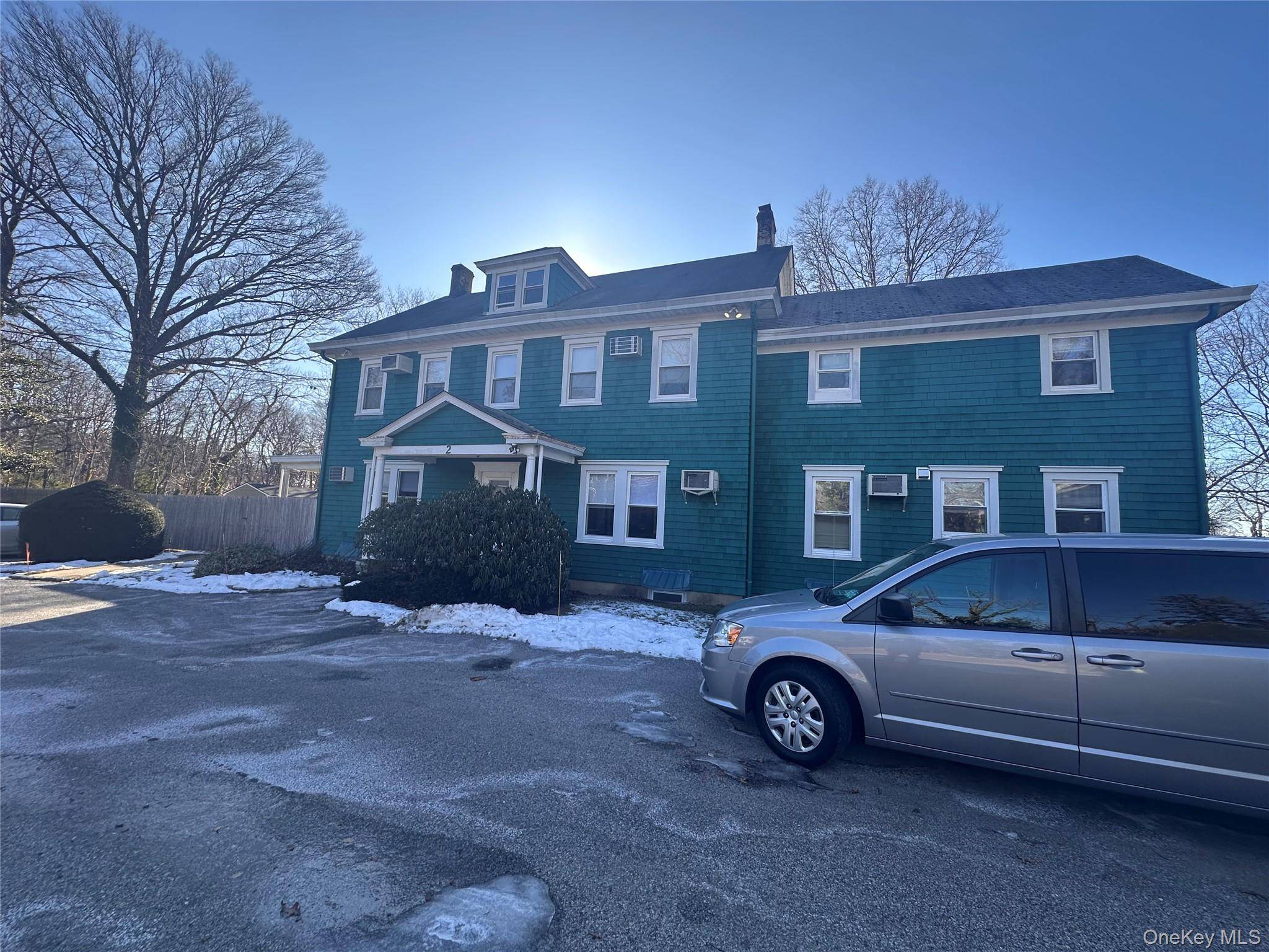 2 Old Cedar Swamp RD, Jericho, NY 11753