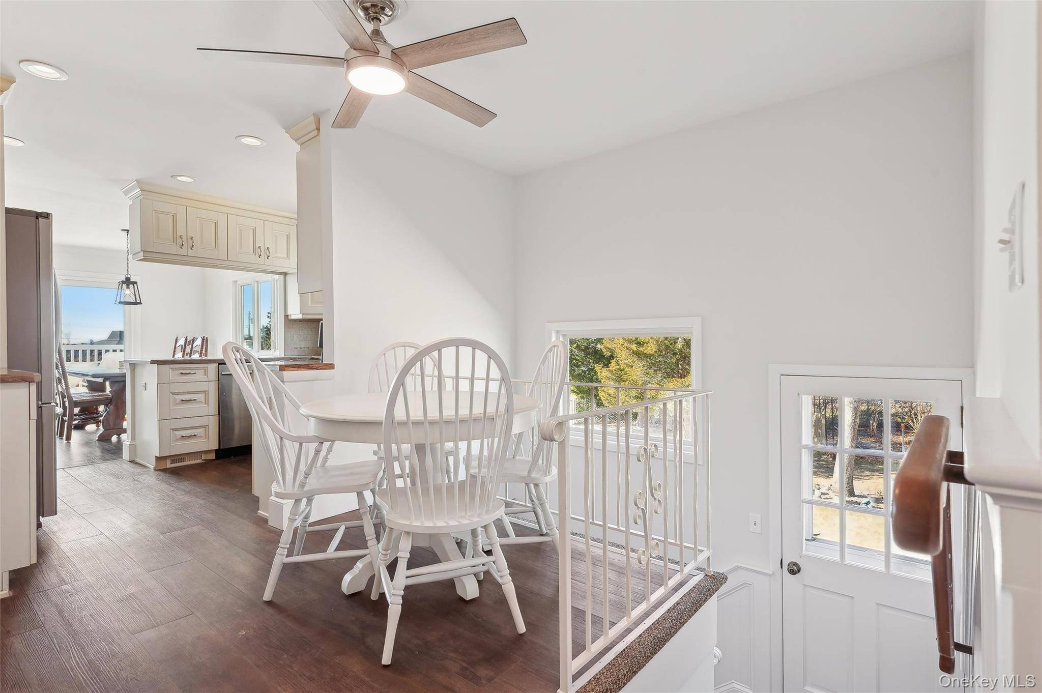 36 Nautilus DR, Hampton Bays, NY 11946