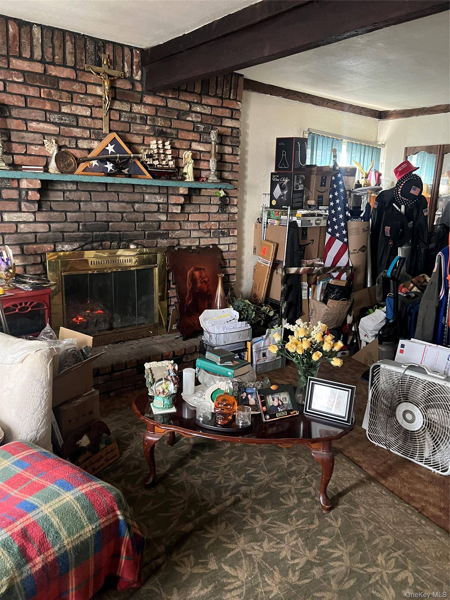 417 N Monroe AVE, Lindenhurst, NY 11757