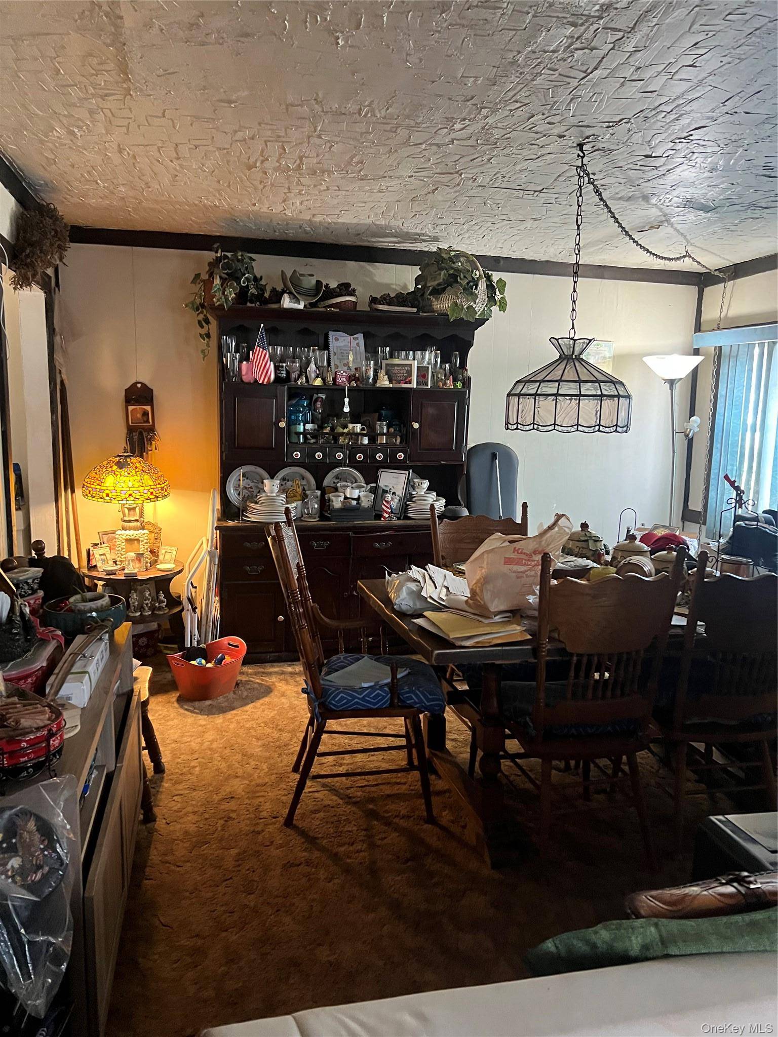 417 N Monroe AVE, Lindenhurst, NY 11757