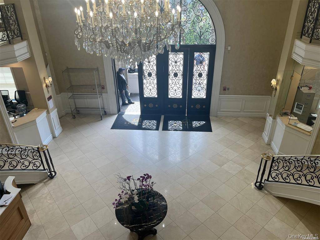 260 Central #135, Lawrence, NY 11559