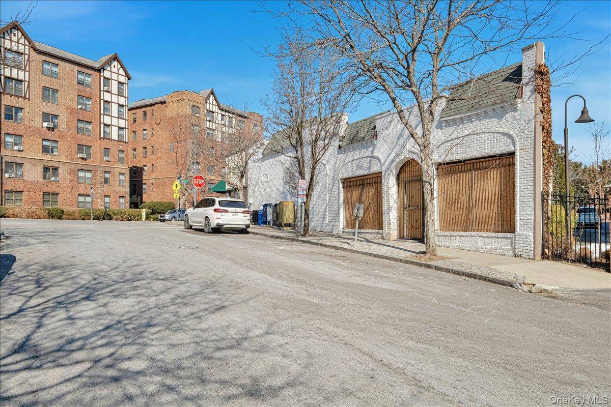 90 Garth RD, Scarsdale, NY 10583