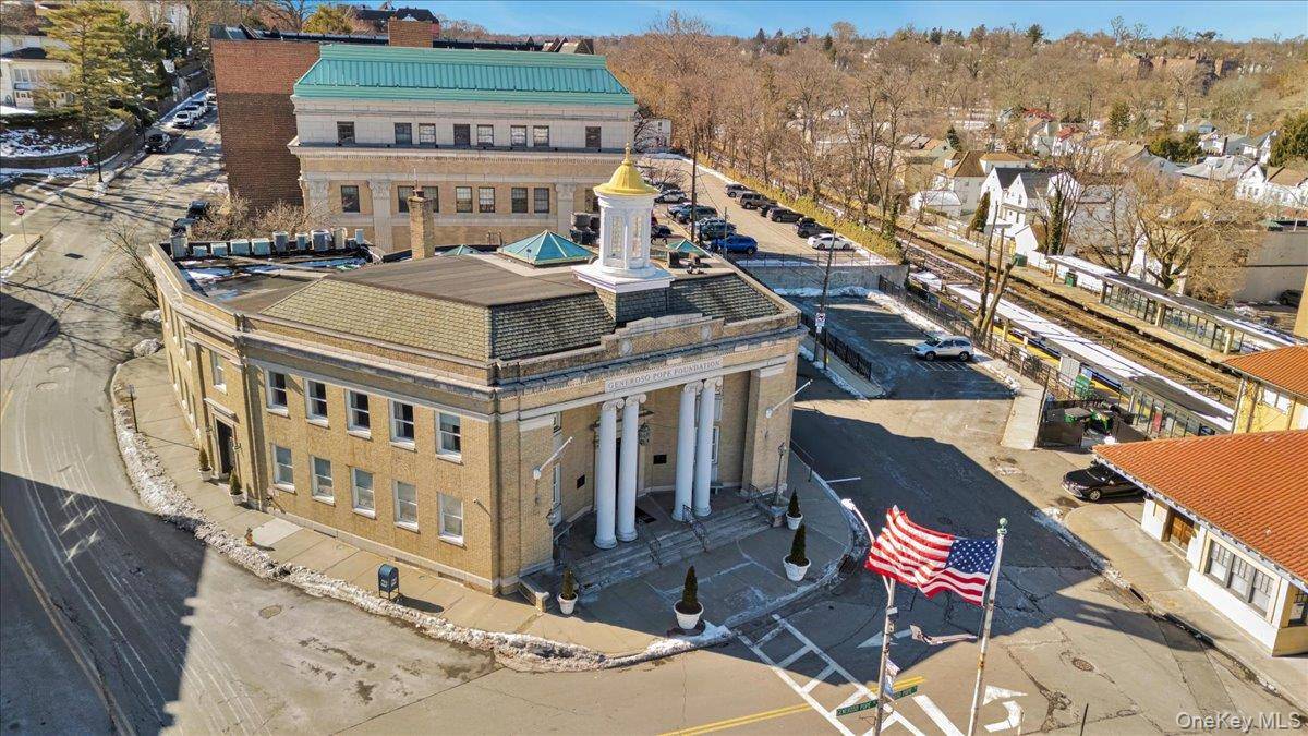 1 Generoso Pope PL, Tuckahoe, NY 10707