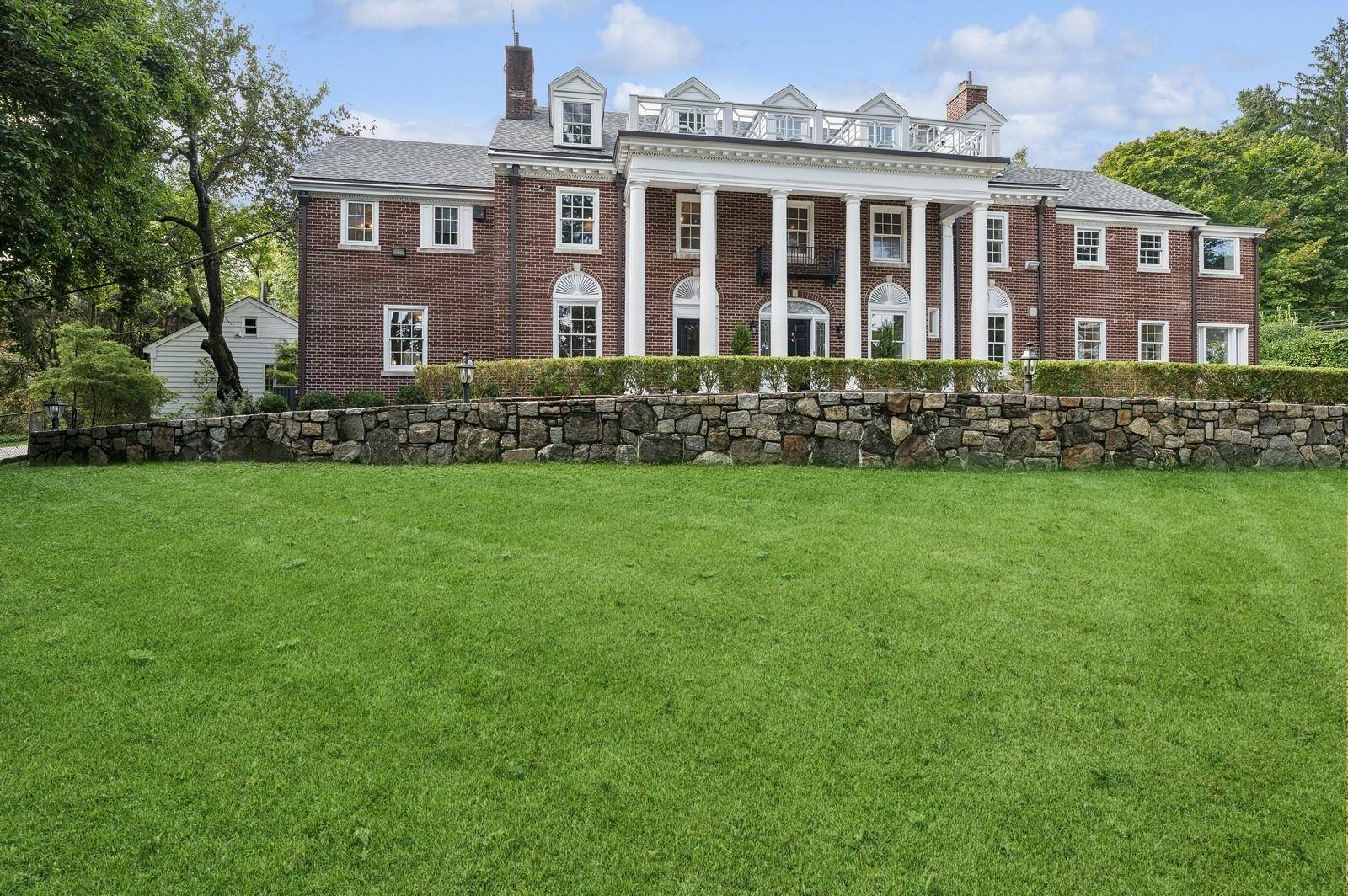 4 aka 45 Durham RD, Bronxville, NY 10708