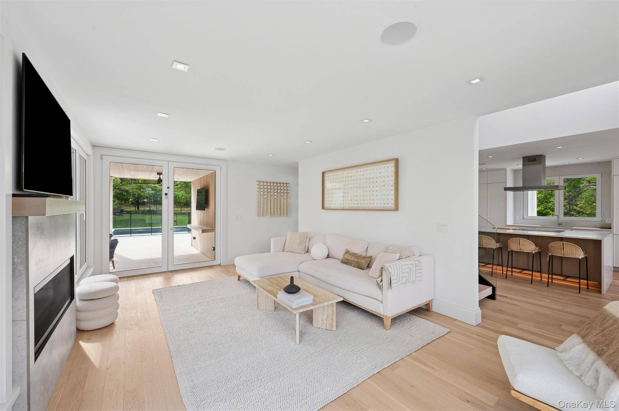 28 Canoe Place RD, Hampton Bays, NY 11946