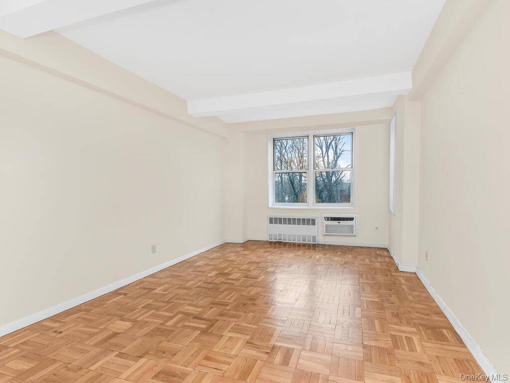 679 W 239th ST #1C, Bronx, NY 10463