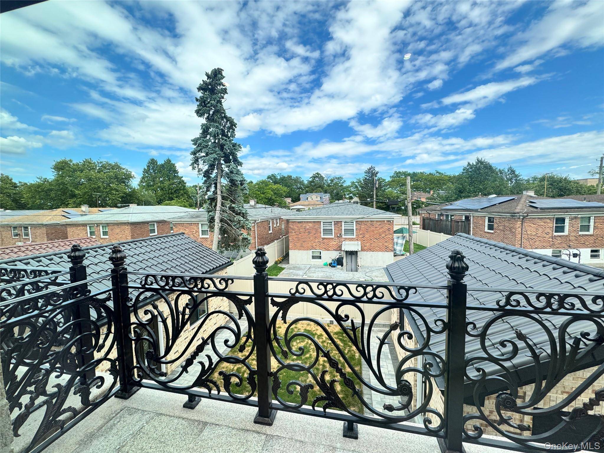 71-37 166 ST, Fresh Meadows, NY 11354